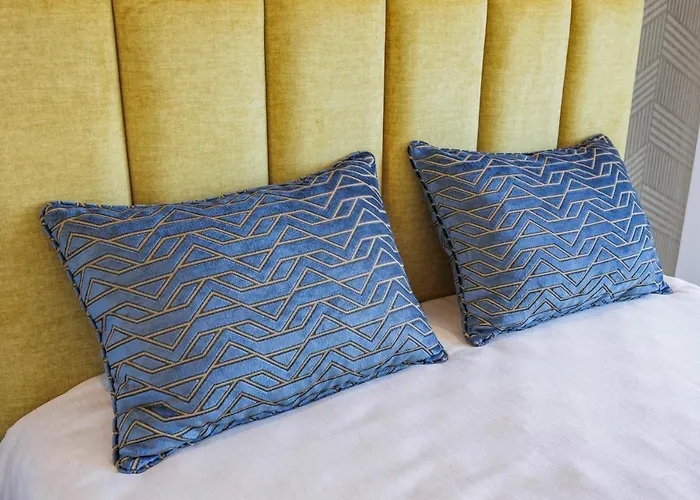 Terracos De Quarteira II Yellow By Real Properties