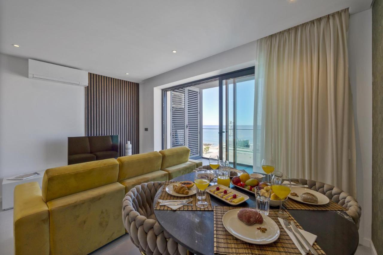 Apartment Terracos De Ii Yellow By Real *